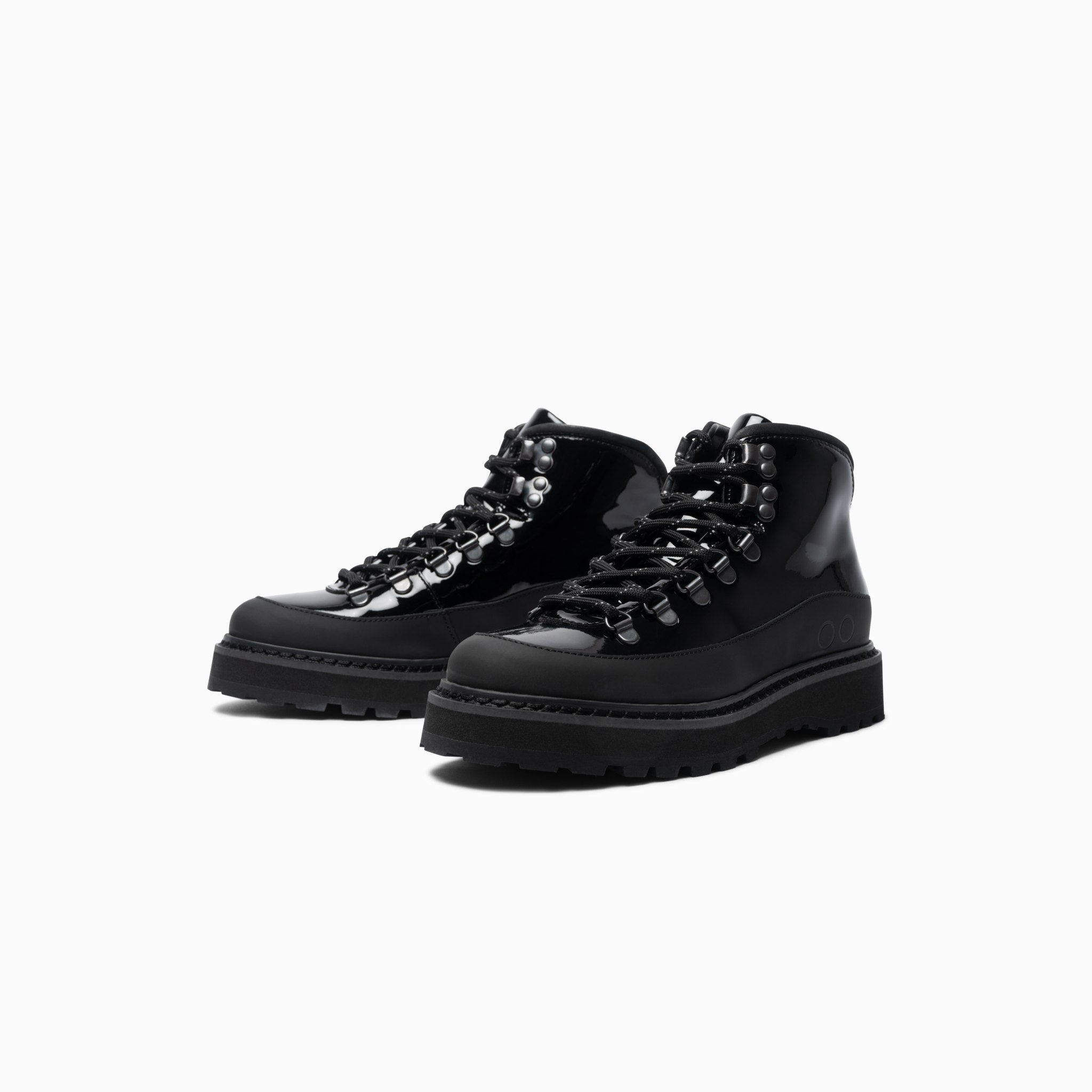 Core Cap - Patent Leather - Black - Woman – handcrafted by mono made in Portugal