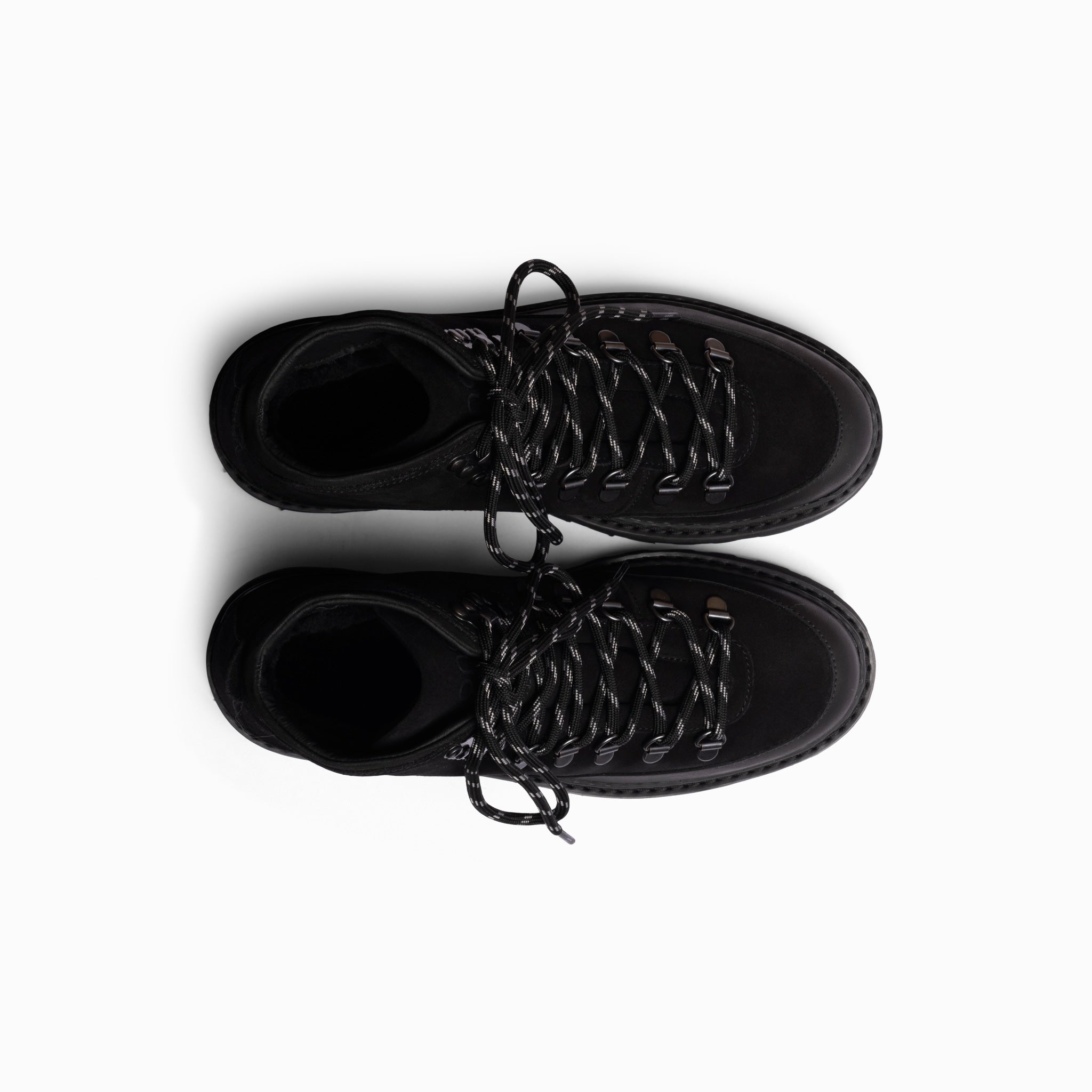 Core Cap Suede - Black Black - Woman – handcrafted Core Cap by mono made in Portugal