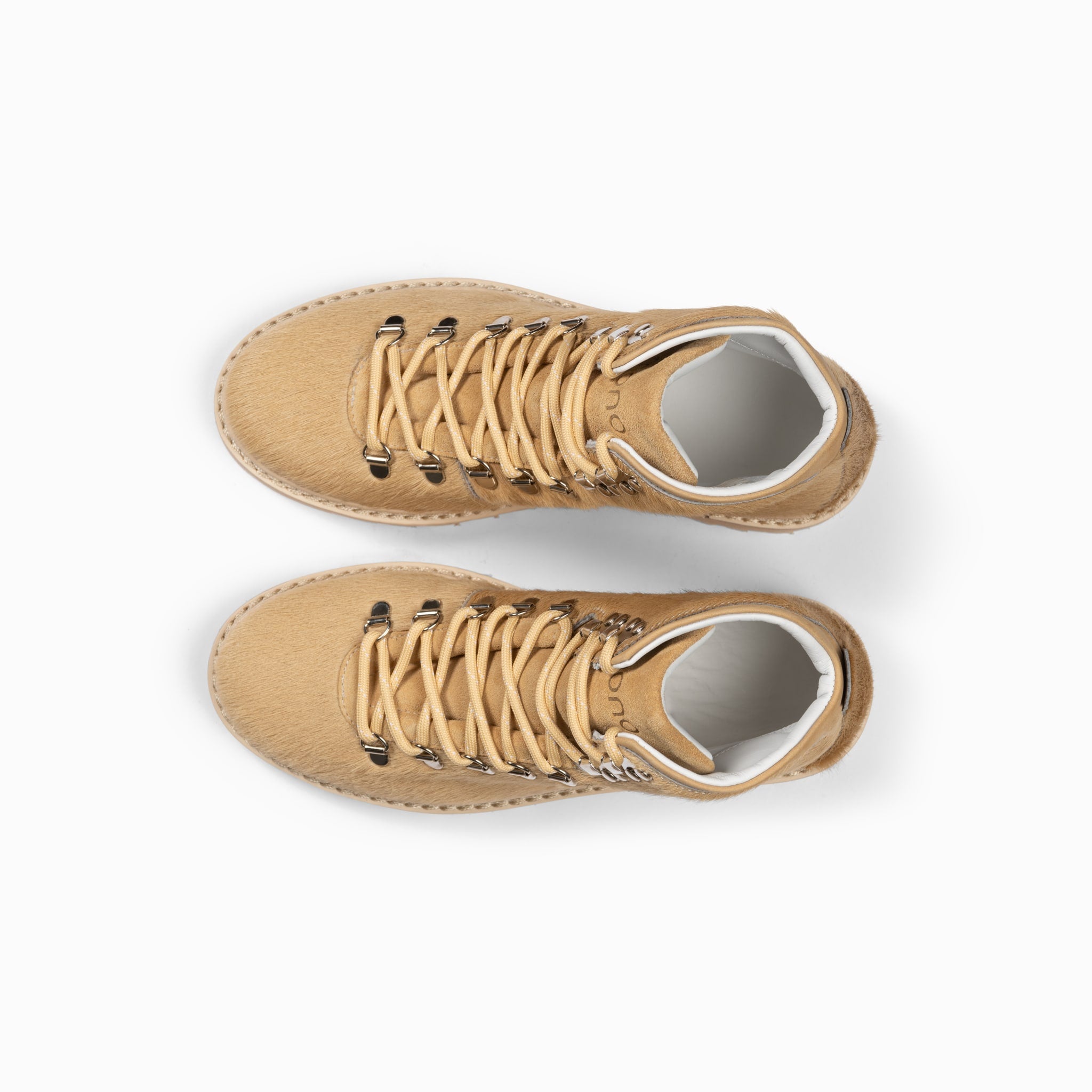 Hiking Core - Pony - Tan - Woman – handcrafted by mono made in Portugal